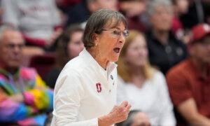 Stanford Women’s Basketball Coaching Legend VanDerveer Calls It a Career
