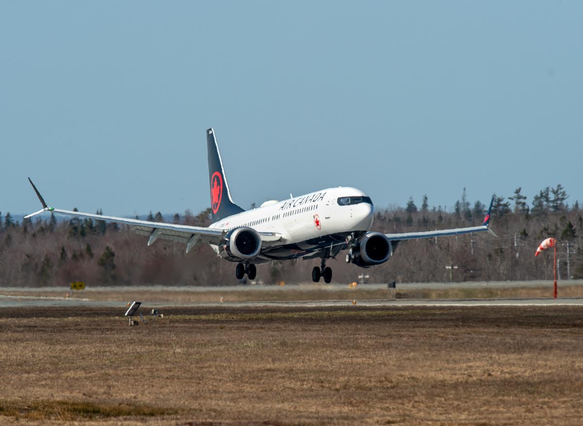 Air Canada and Pilots’ Union Reach Tentative Deal, Averting Strike