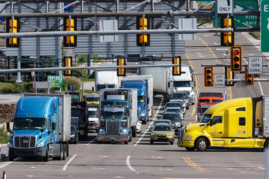 American Petroleum Institute, Truckers Sue EPA Over Emissions Rules for Heavy-Duty Vehicles