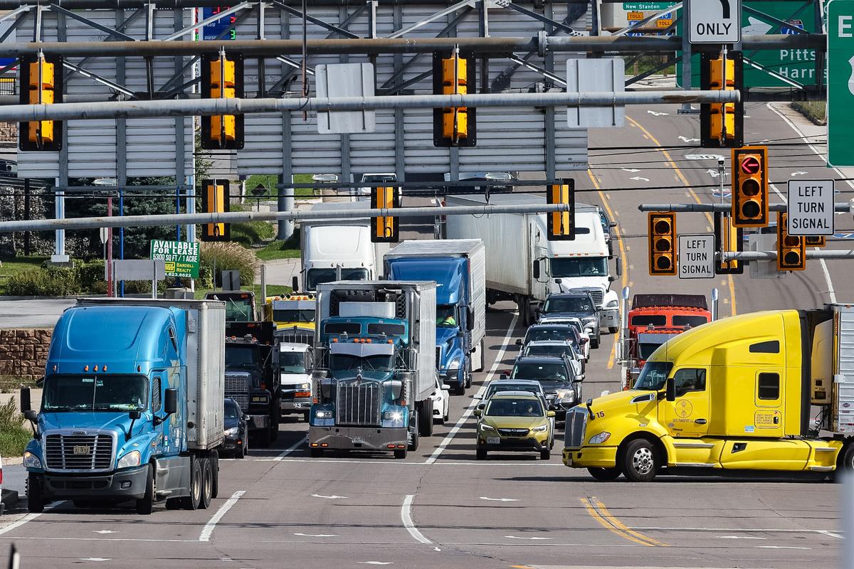 American Petroleum Institute, Truckers Sue EPA Over Emissions Rules for Heavy-Duty Vehicles