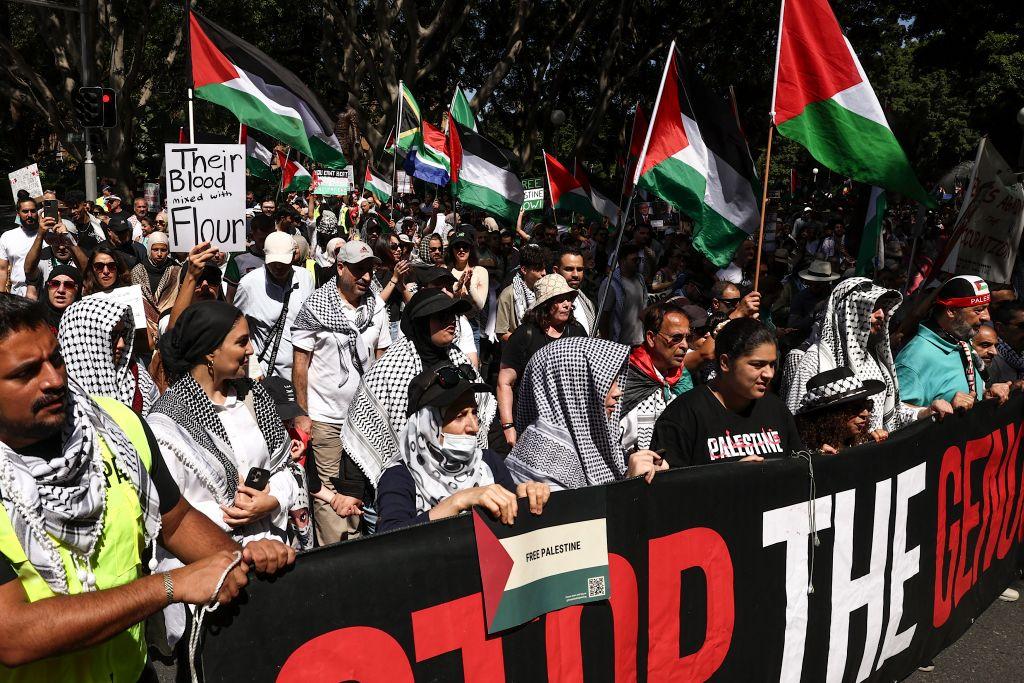 Opposition Leader Defends Comments Comparing Anti-Semitism to Major Gun Massacre