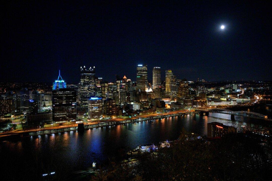 Flash Flooding Sweeps Into the Pittsburgh Area and Spurs Numerous Water Rescues