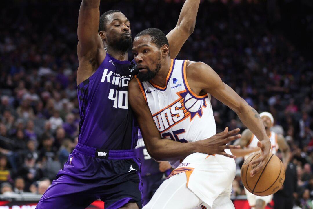 Kevin Durant Scores 28 Points, Jusuf Nurkic Makes Late Free Throw as Suns Beat Kings 108–107