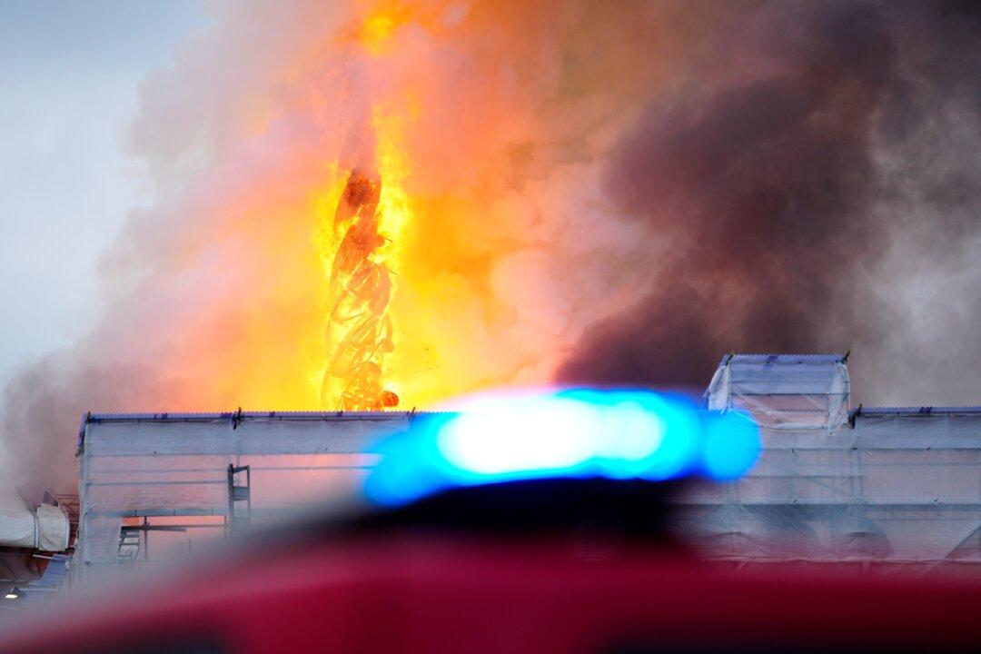 Fire Rages Through 17th-Century Old Stock Exchange in Copenhagen, Toppling Iconic Spire