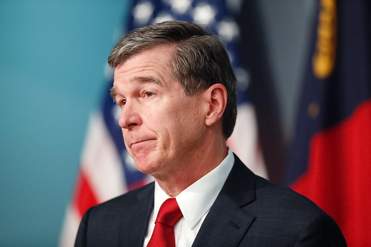 No Evidence Supporting North Carolina Governor’s Uneven Closure of Bars: Court