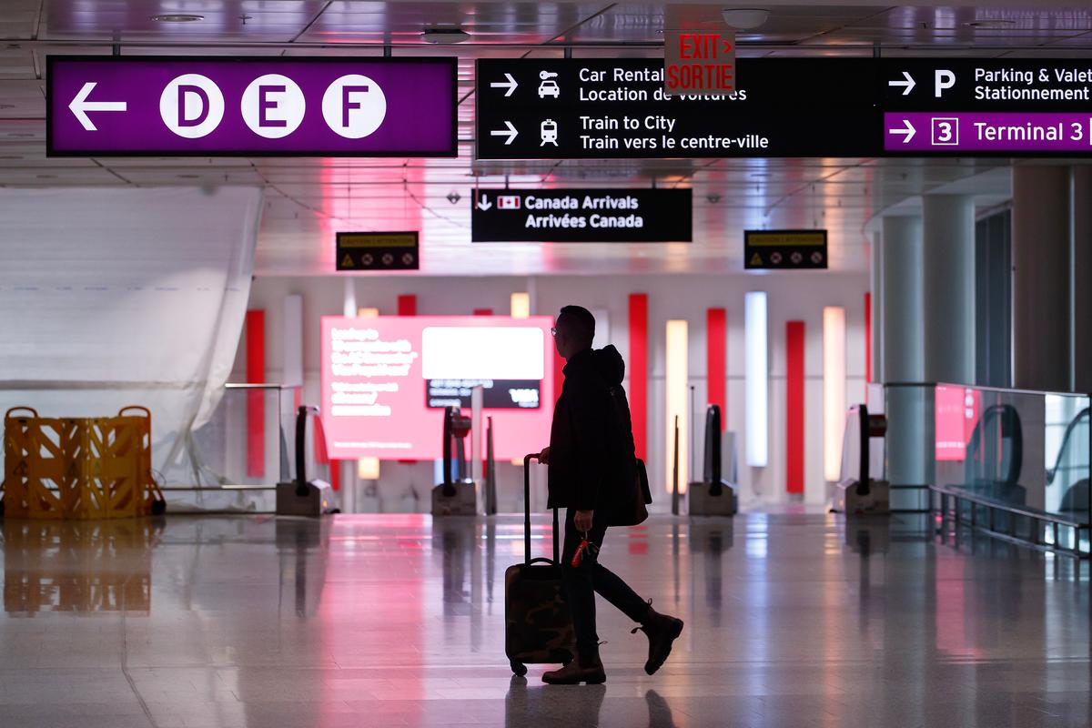 Airline Caterers Go on Strike, Affecting Travellers on Flights via Pearson Airport