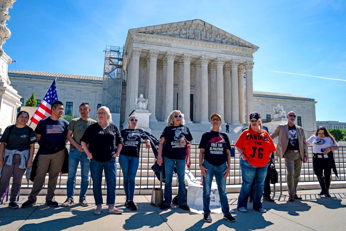 Boston Officer Who Tracked Marathon Bombers Gets 20 Months for J6 Actions