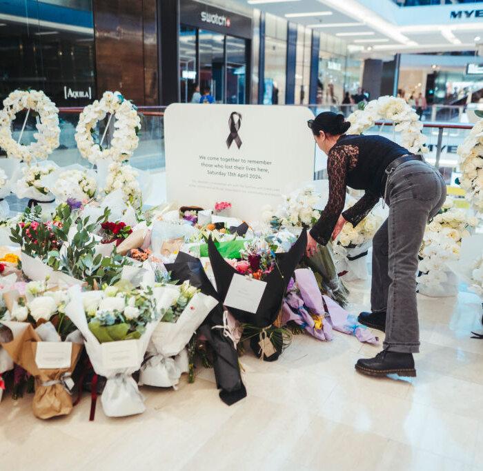 ‘Sad and Senseless’: Public Grieve Bondi Attack Victims