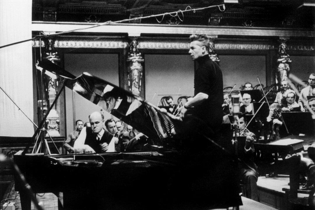 The Pianist and the Soviet State: Sviatoslav Richter
