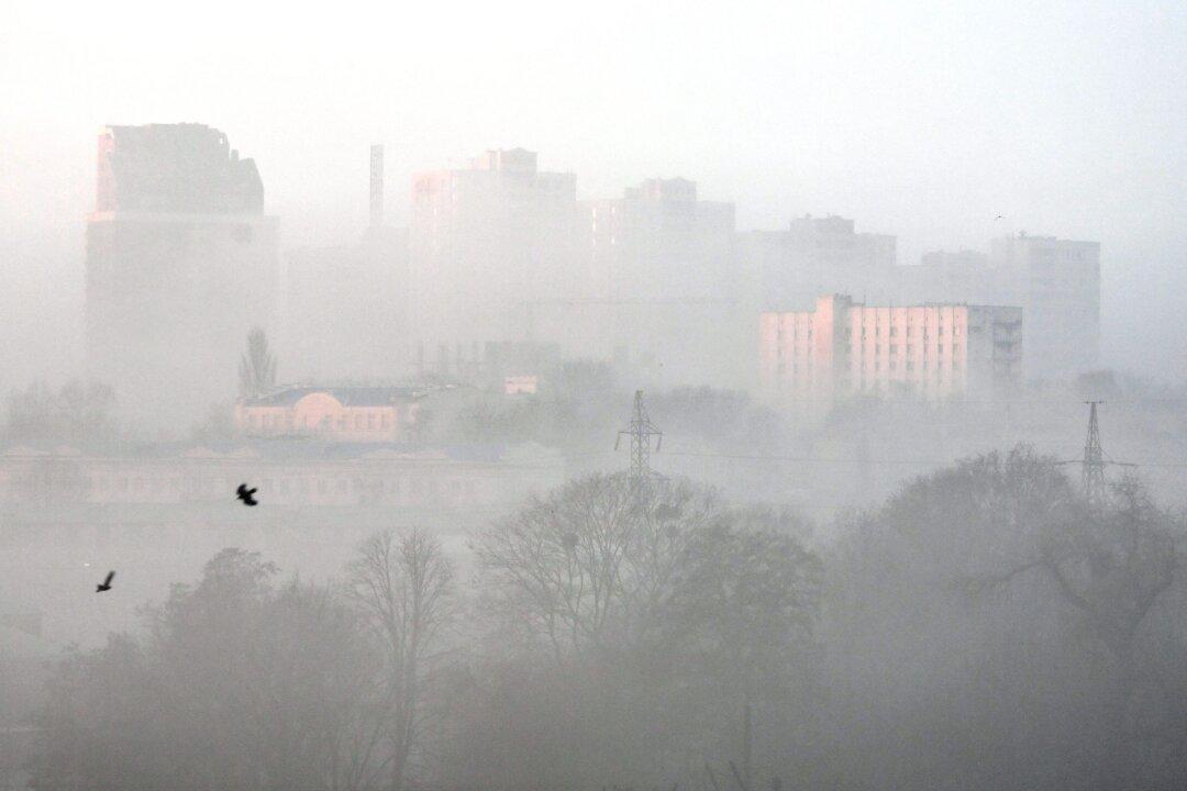 US Helps Pro-Ukraine Media Run a Fog Machine of War