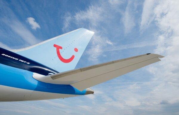 TUI Airways Boeing 787 Makes Emergency Landing in UK