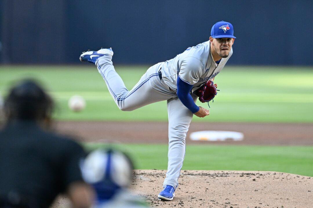 Jose Berrios Improves to 4–0 as Jays Knock Off Padres