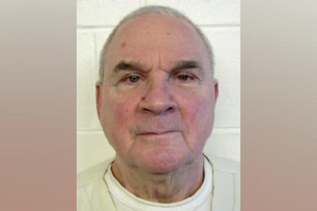 Rabbi Serving 30 Years to Life in His Wife’s Contract Killing Has Died, Prison Officials Say