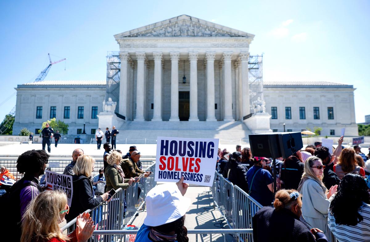 Supreme Court Seems Sympathetic to City Trying to Ban Homeless Camps