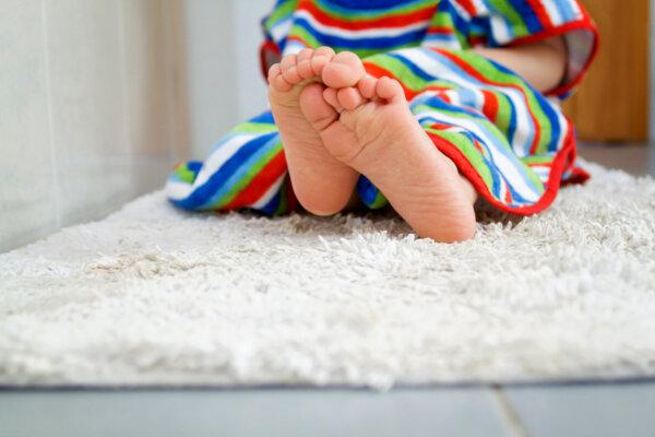 How to Clean Bathroom Rugs