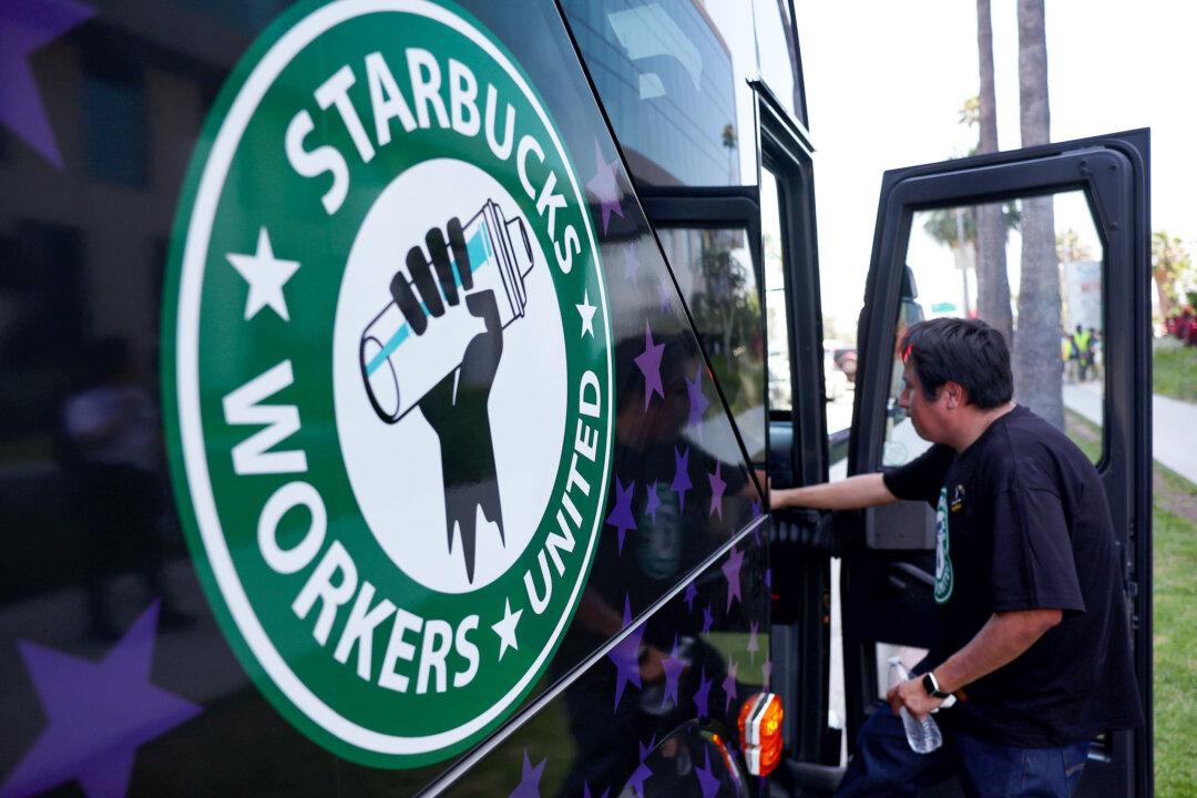Starbucks Union Set to Strike in US Cities After Bargaining Talks End