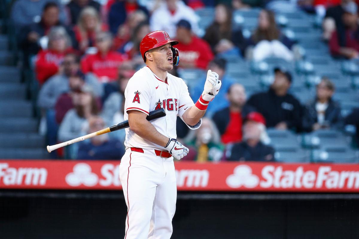 Angels Star Mike Trout Leaves Rehab Game With Knee Pain