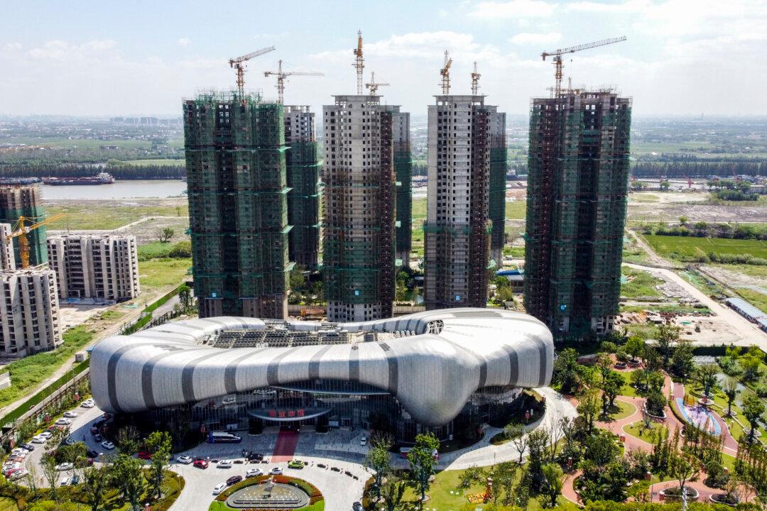 China’s Home Sales Plunge Over 30 Percent in Past 5 Months Despite Beijing’s Rescue Efforts