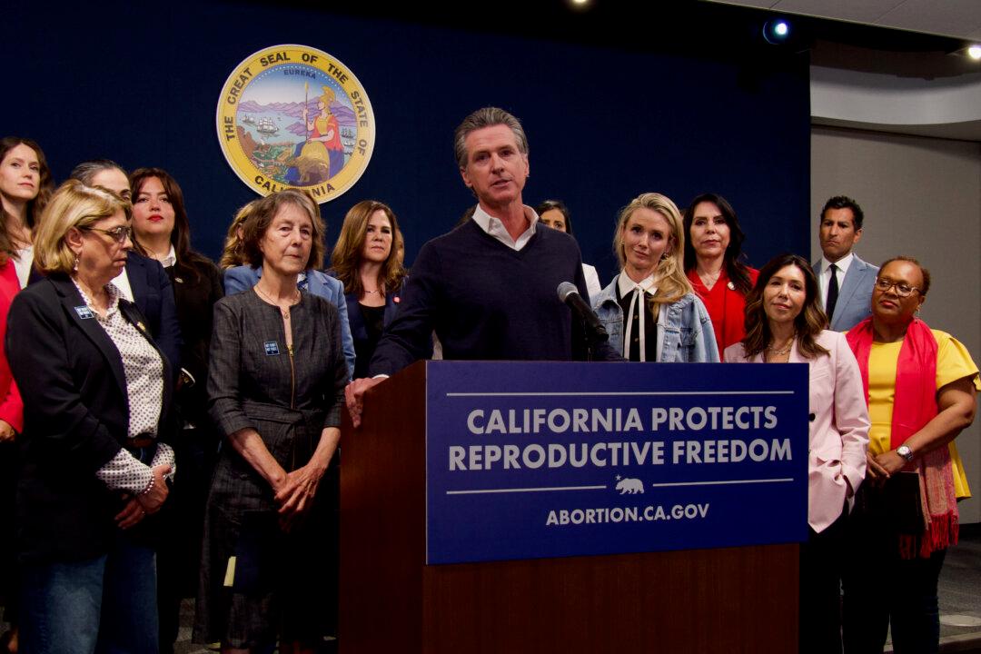 Newsom, Lawmakers Introduce Bill in Response to Arizona’s Abortion Ban