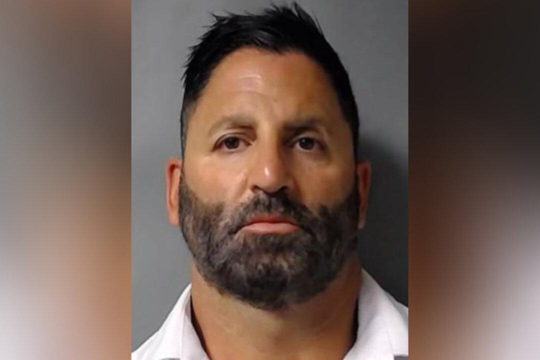 Veteran DEA Agent Sentenced to 4 Years for Leaking Intelligence in Miami Bribery Conspiracy