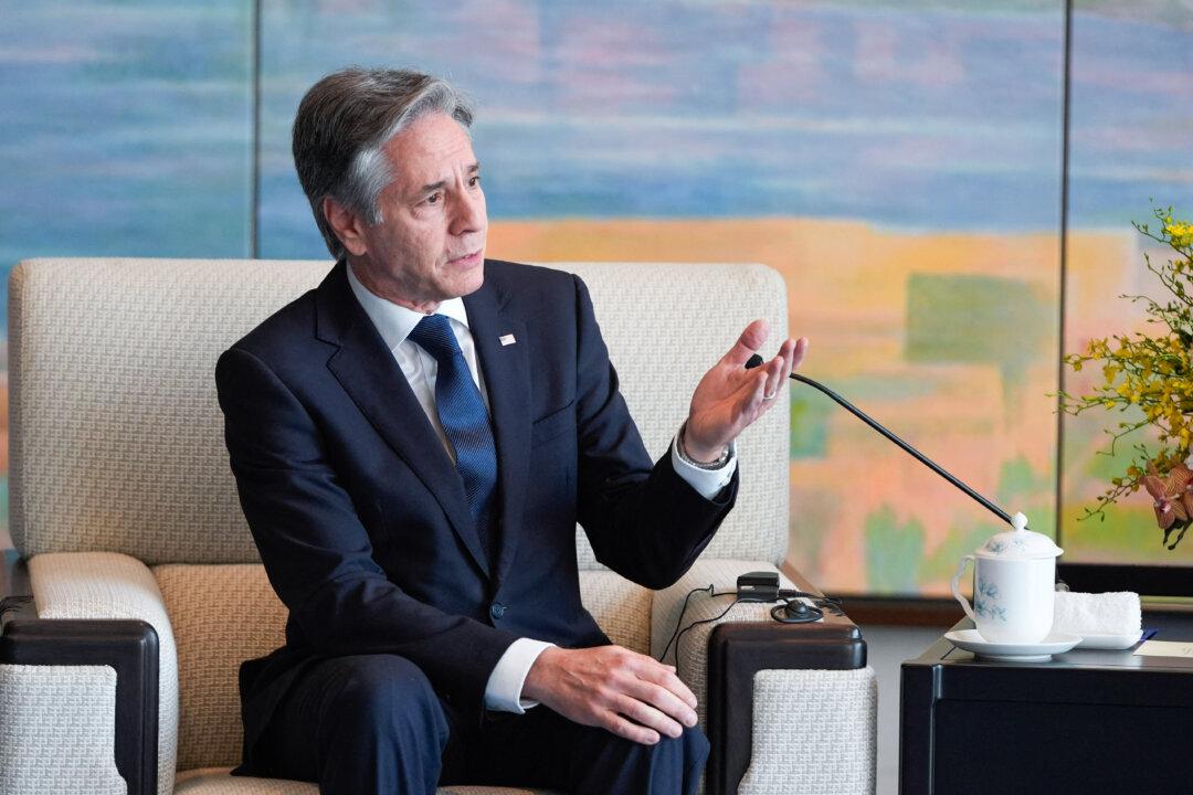 Blinken Raises Concerns Over Unfair Trade Practices in China