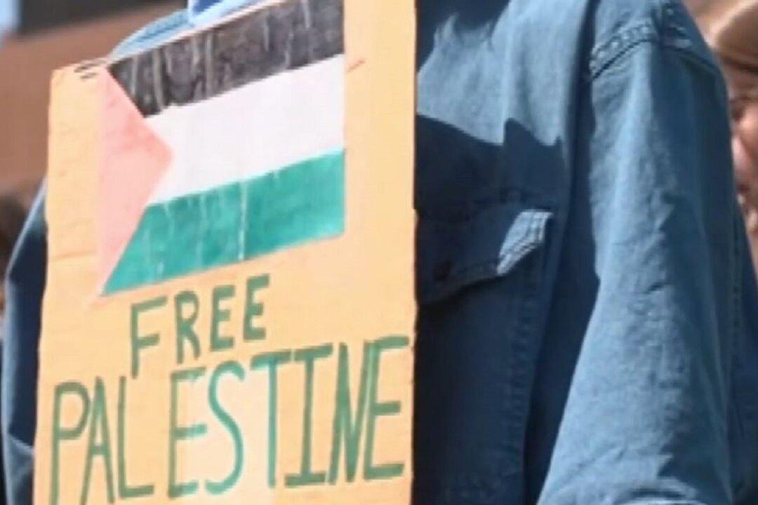 Video: University of Minnesota Students March in Anti-Israel Protest