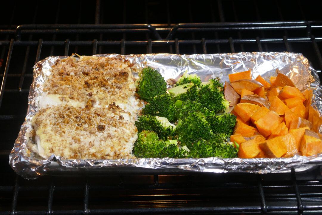 Baked Pecan Crusted Halibut With Broccoli and Sweet Potatoes