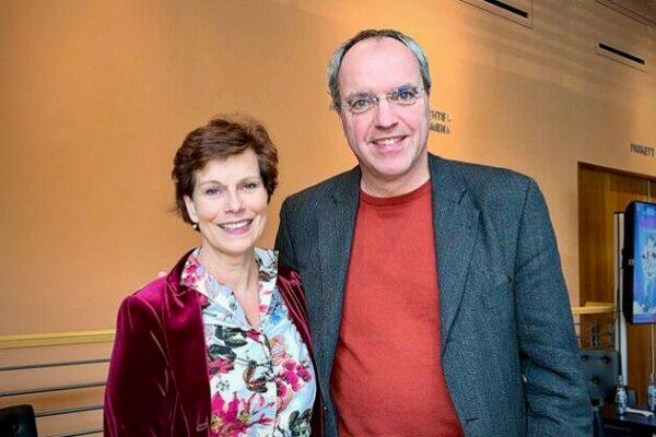 Christian Fitzner and Julia Graeber at the Shen Yun Performing Arts performance at Theater am Potsdamer Platz in Berlin on April 21, 2024. (Anran /The Epoch Times)