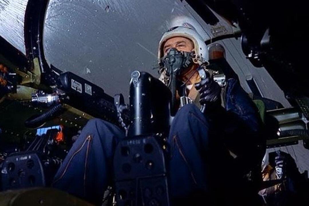 ‘Strategic Air Command’: Airmen Patrol the Skies