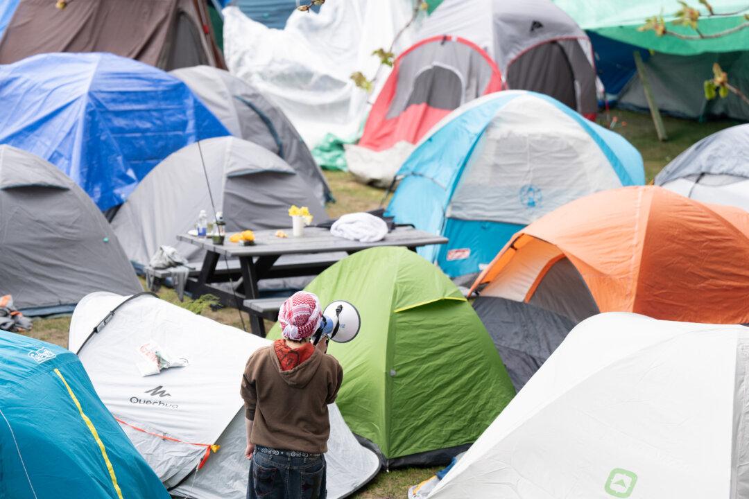 McGill Asks for Police Help as Canadian Universities Confronted With Pro-Palestine Encampments