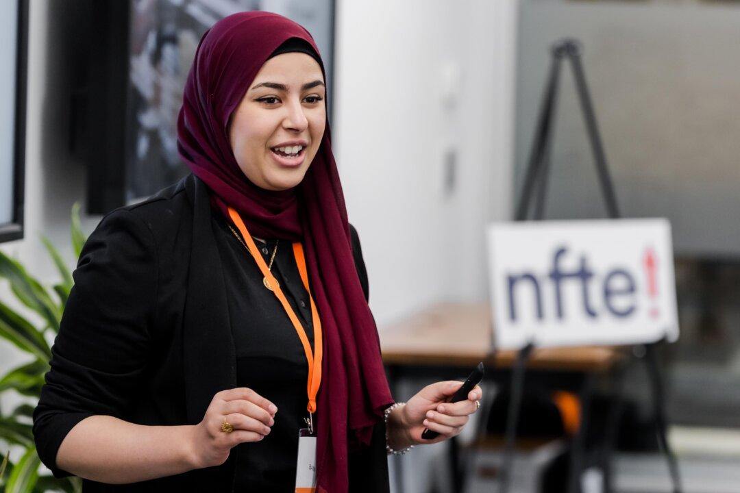 A Pitch Competition for High School Students Fosters Innovative Business Ideas