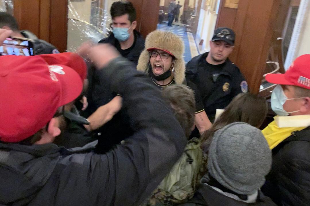 Jan. 6 Rioter Has Psychiatric History Including Suicide Attempt, Court Told