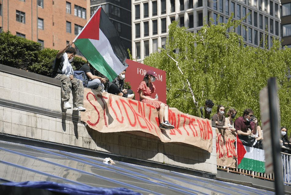 Protesters at Fordham University in New York, May 1, 2024. (Enrico Trigoso/The Epoch Times)