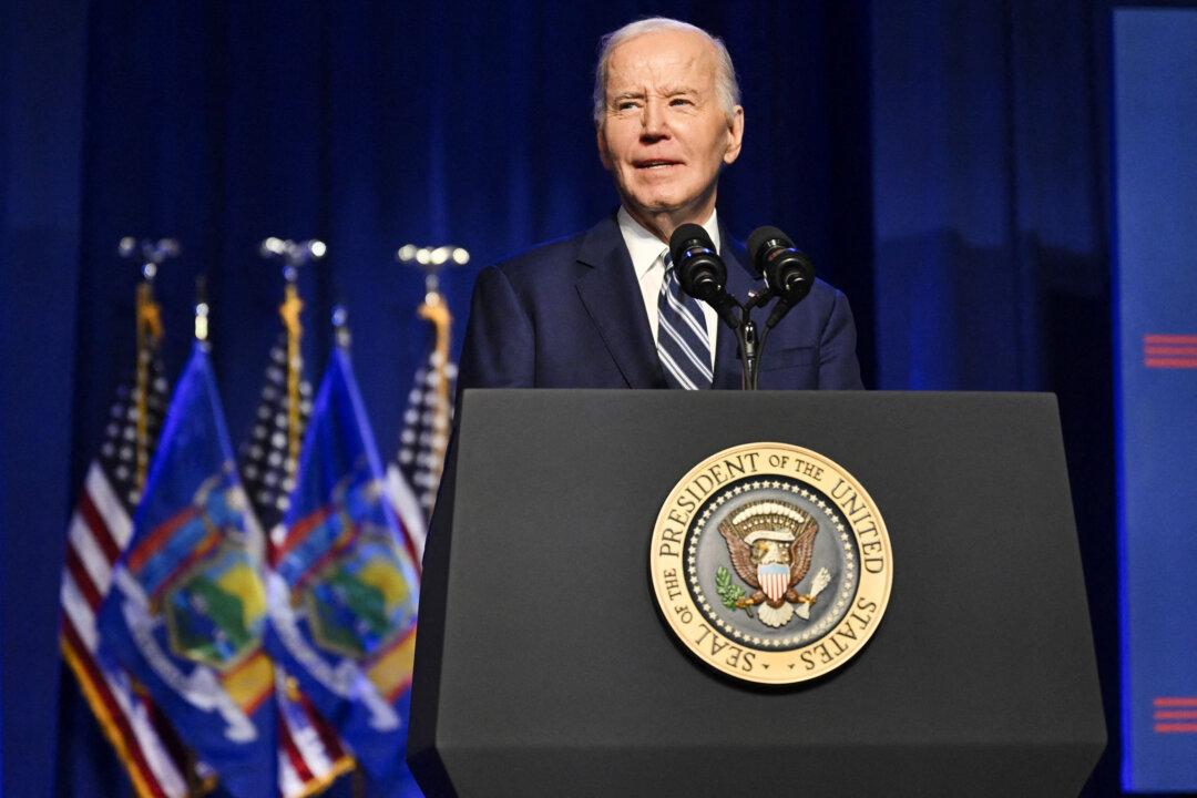 Former Republican Lt. Governor Says He Will Vote for Biden