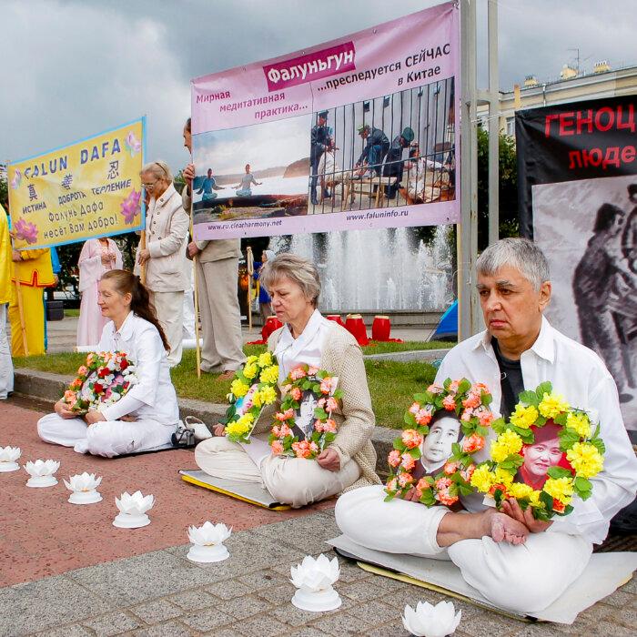 Amid Closer Ties With China, Russia Raids Homes of Falun Gong Practitioners