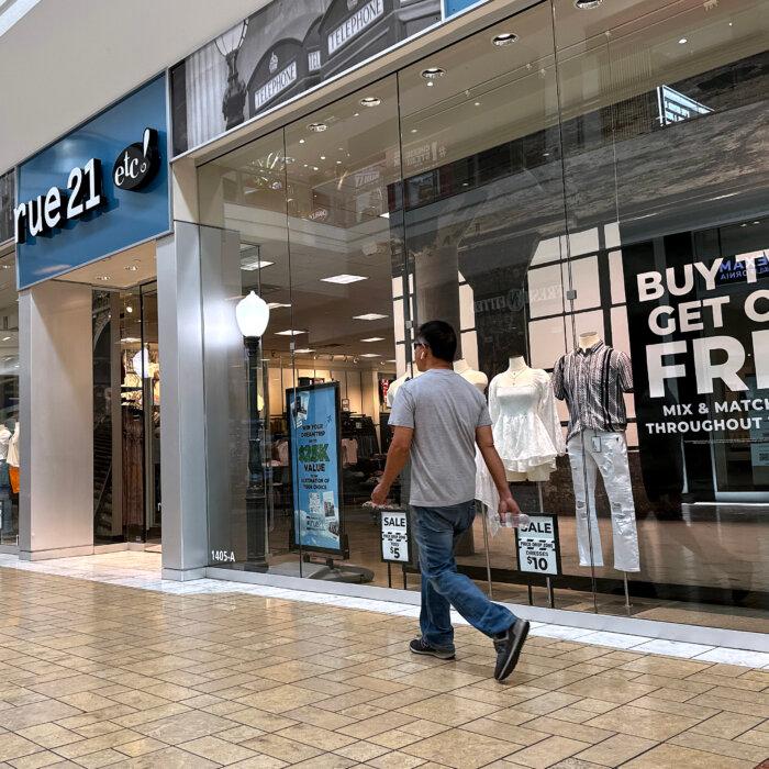 Rue21 Files for Bankruptcy, Closing Over 540 Stores