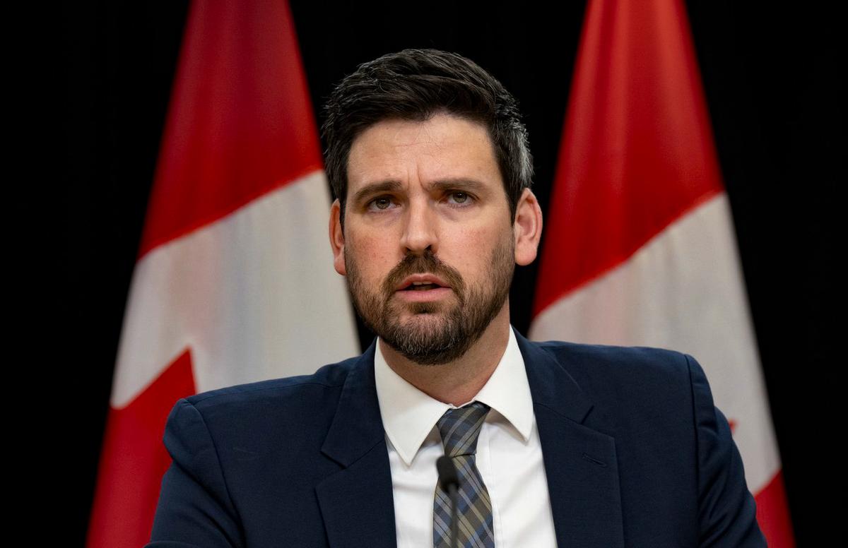 Critics Shouldn’t ‘Interfere’ in Ottawa’s Plan to Build 3.9 Million Homes, Minister Says