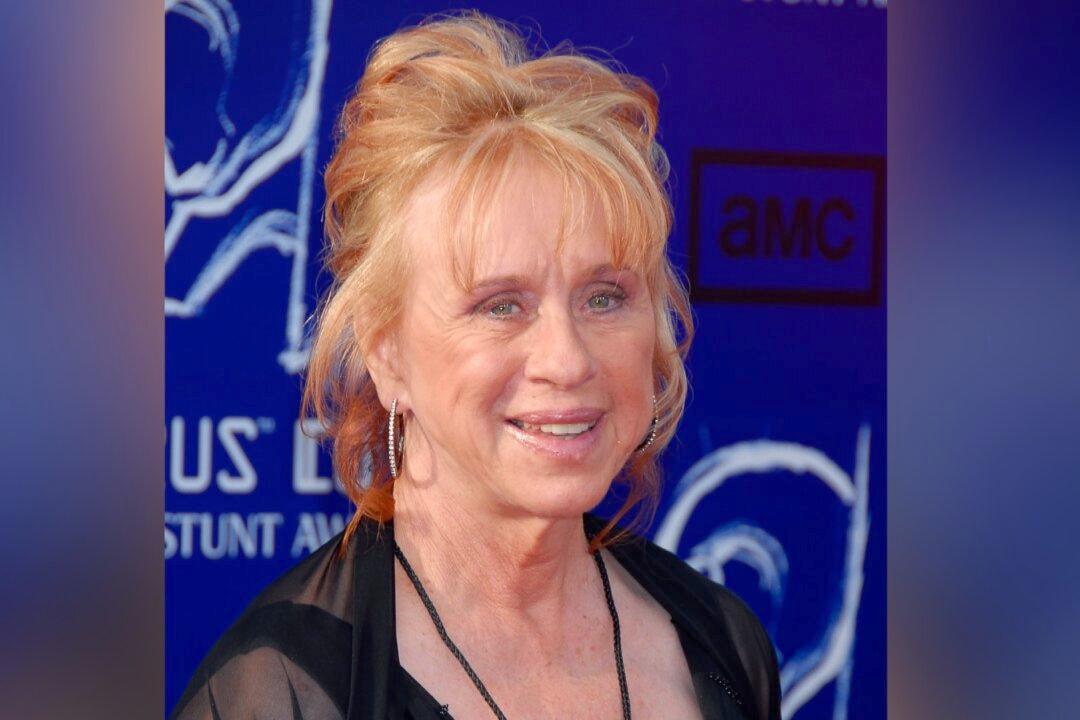 Groundbreaking Hollywood Stuntwoman Jeannie Epper Dies at 83