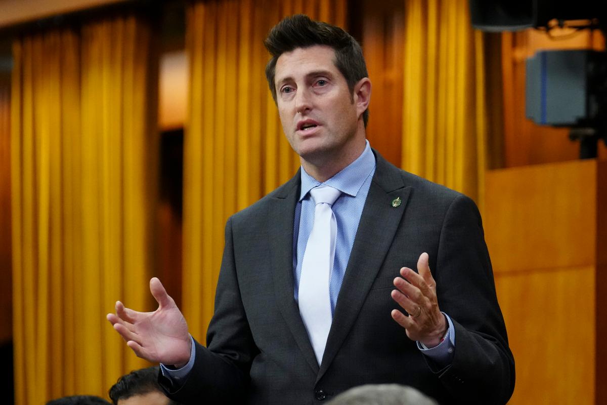 Liberal MP Suggests Party Will Drop Elections Canada Act Amendment Changing Election Date