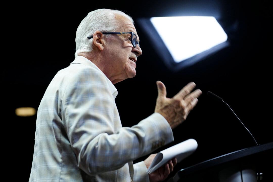 Federal Government Faces Tough Choices in Pushing Workers Back to Office