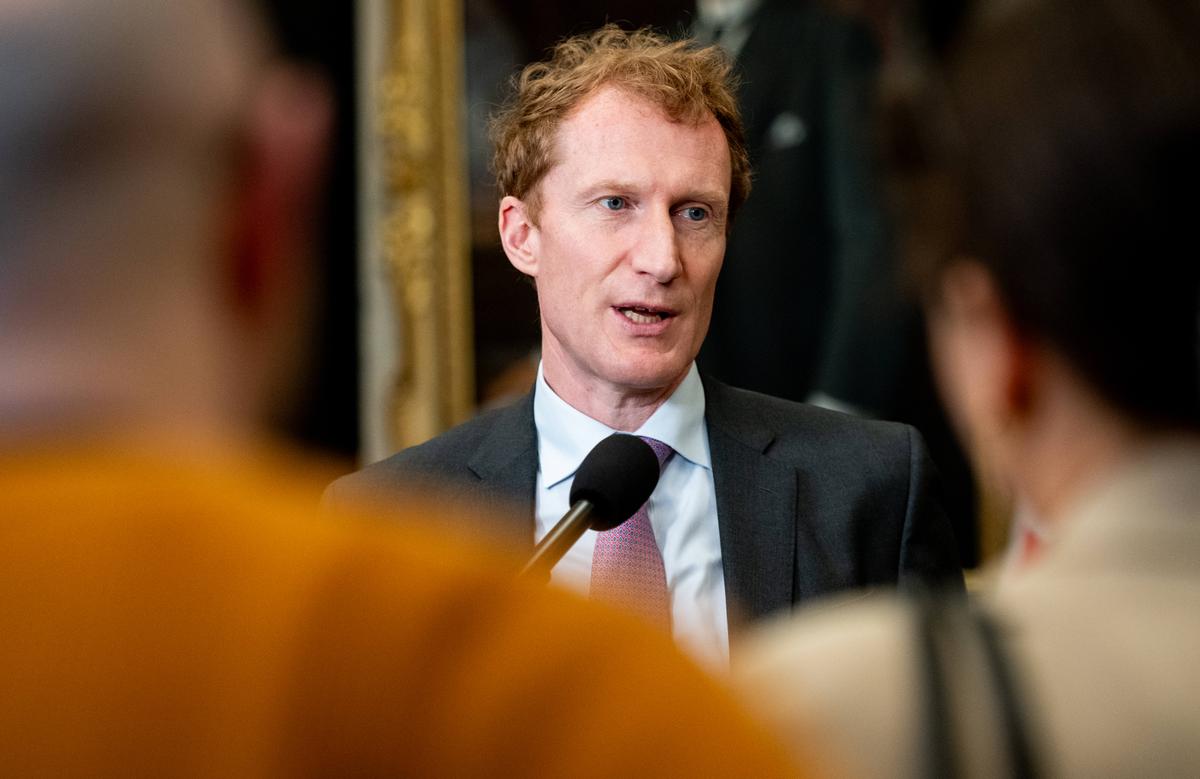 One Way to Decrease Temporary Residents Is to Make Them Permanent, Ministers Suggest