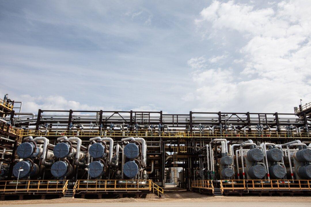 ‘A Really Serious Economic War’: Canadian Manufacturing, Oil Sectors Grapple With New Tariffs