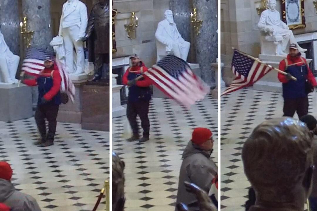 Carrying American Flag at the Capitol on Jan. 6 was a Crime, DOJ Says