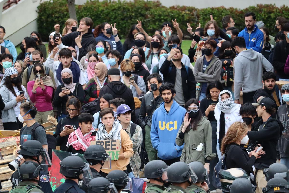 40 Percent of Arrestees at UC Irvine Protest Had No Connection With School