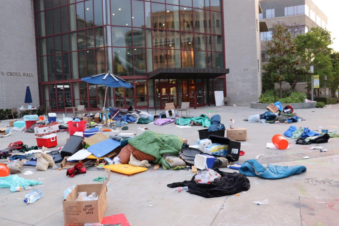 UC Irvine to Resume In-Person Classes Friday After Encampment Clearing