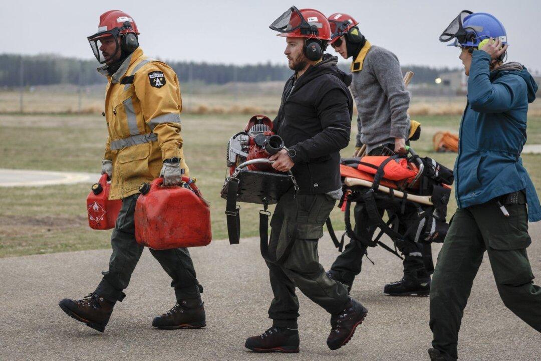 Residents Forced out of Fort McMurray Neighbourhoods Due to Fire Cleared to Return