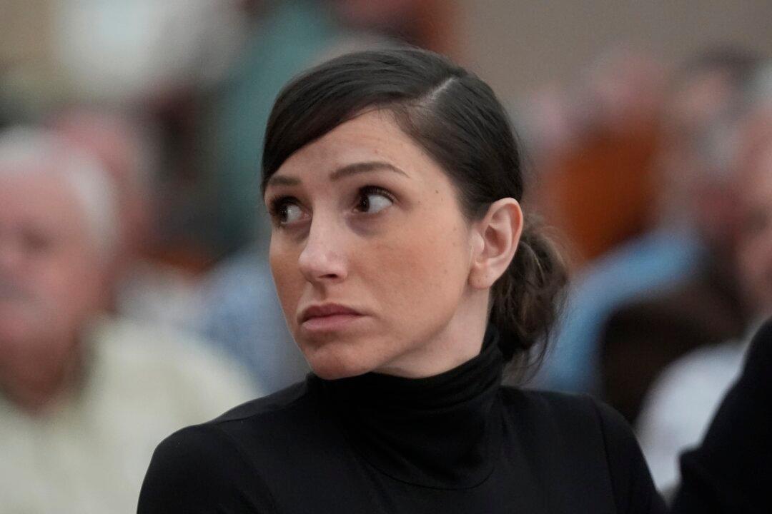 Attorneys Stop Representing Utah Mom and Children’s Grief Author Accused of Killing Her Husband