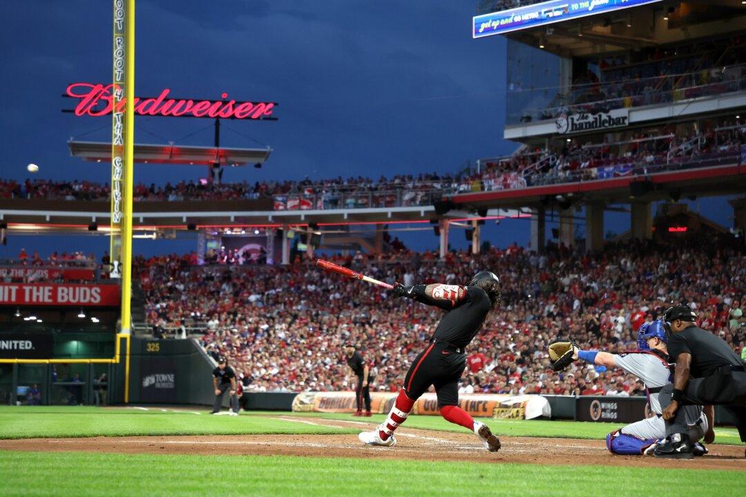 Jonathan India’s Grand Slam, Spencer Steer’s 3-run HR Power Reds to 9–6 Win Over the Dodgers