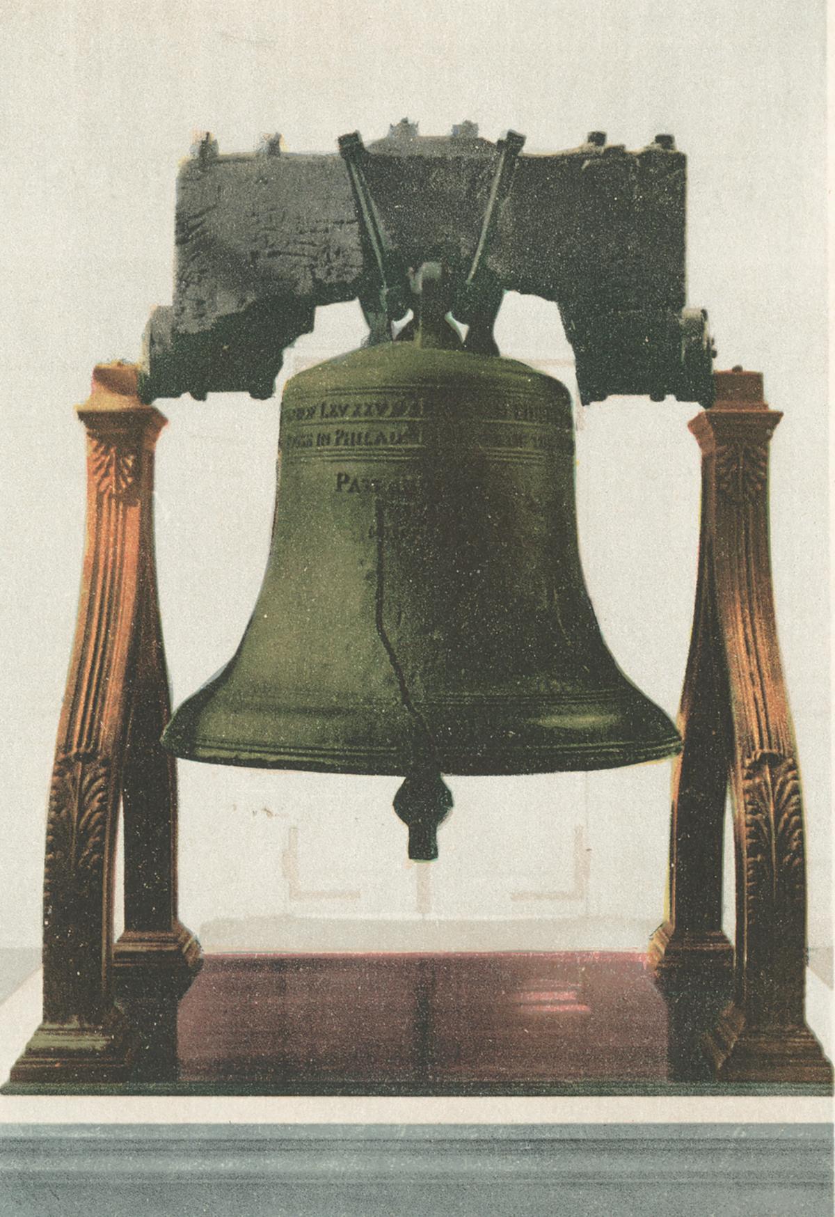 A postcard of the Liberty Bell at Independence Hall, 1902–1903. The New York Pubic Library. (Pubic Domain)