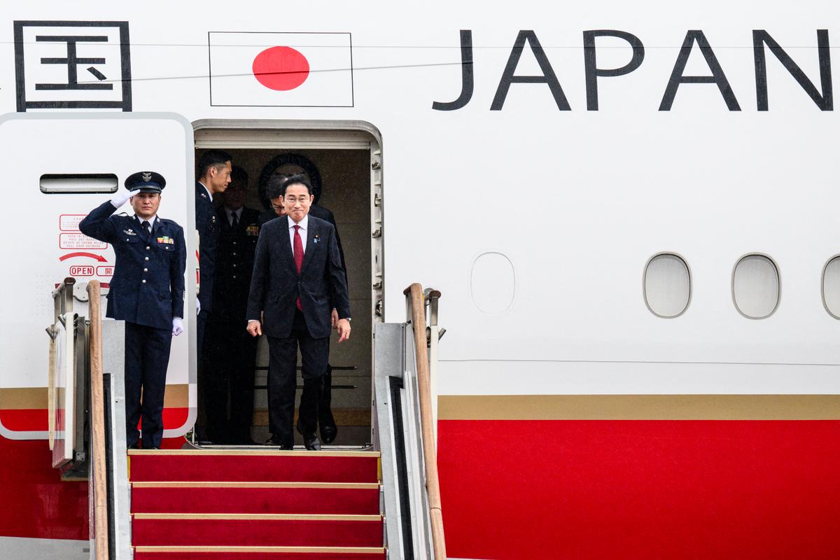 Chinese, Japanese Leaders Head to Seoul for First Trilateral Summit Since 2019